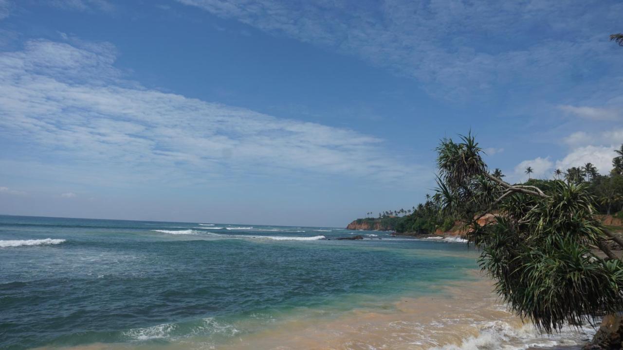 The Reef Weligama Hotel Exterior photo