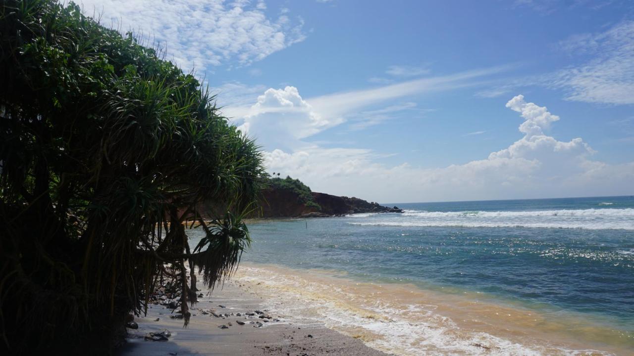 The Reef Weligama Hotel Exterior photo
