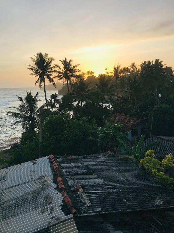 The Reef Weligama Hotel Exterior photo